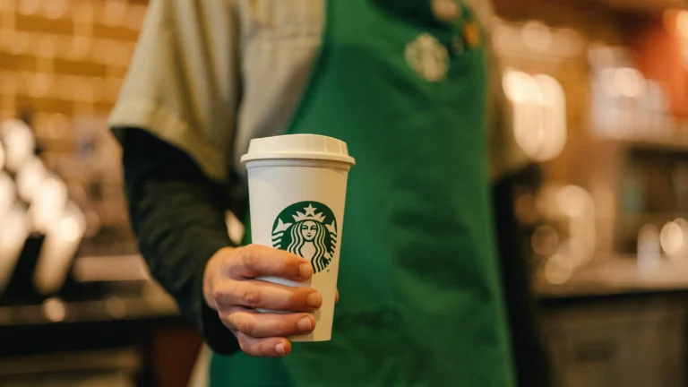 Starbucks Partner hours